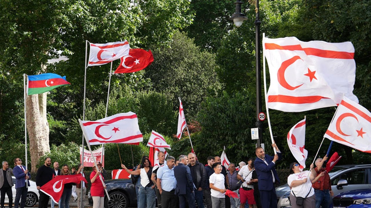 Foto - Göz göre göre Türklerin arazisine çöktüler! Bunun adı "soykırımcı usulü" gasp