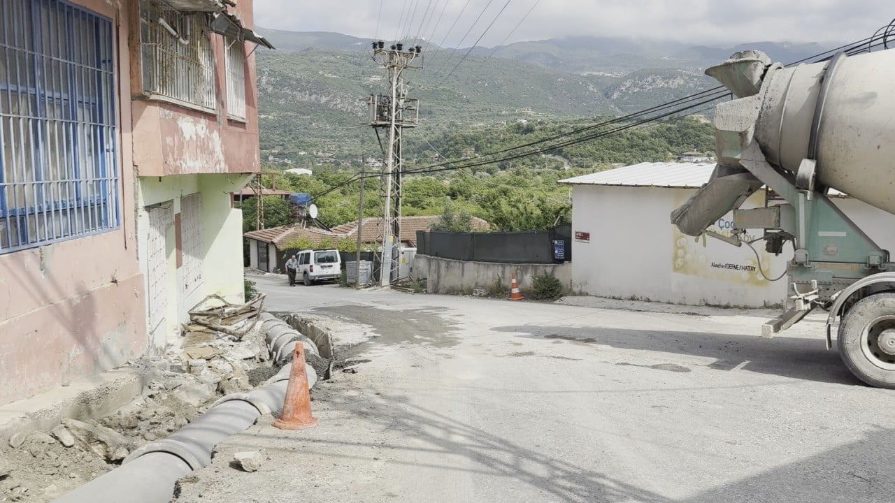 Foto - Gözü dönmüş magandaya tokat gibi ceza! Yolları pisletip kaçacağını sanan mikser sürücüsü kıskıvrak yakalandı!
