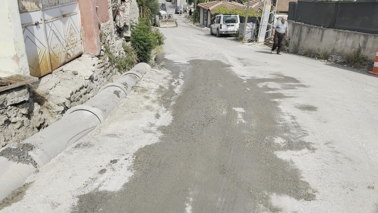 Foto - Gözü dönmüş magandaya tokat gibi ceza! Yolları pisletip kaçacağını sanan mikser sürücüsü kıskıvrak yakalandı!