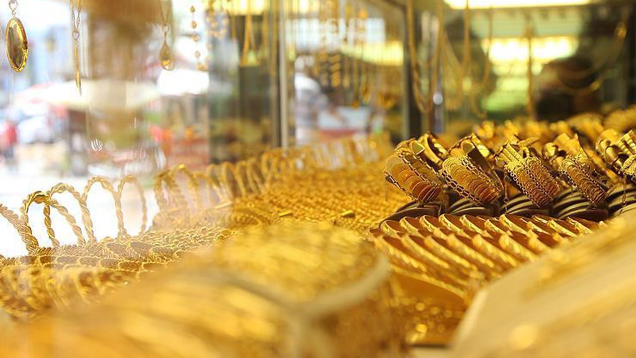 Foto - Gram altında sert yükseliş! Piyasalar sarsıldı, altın parladı! 