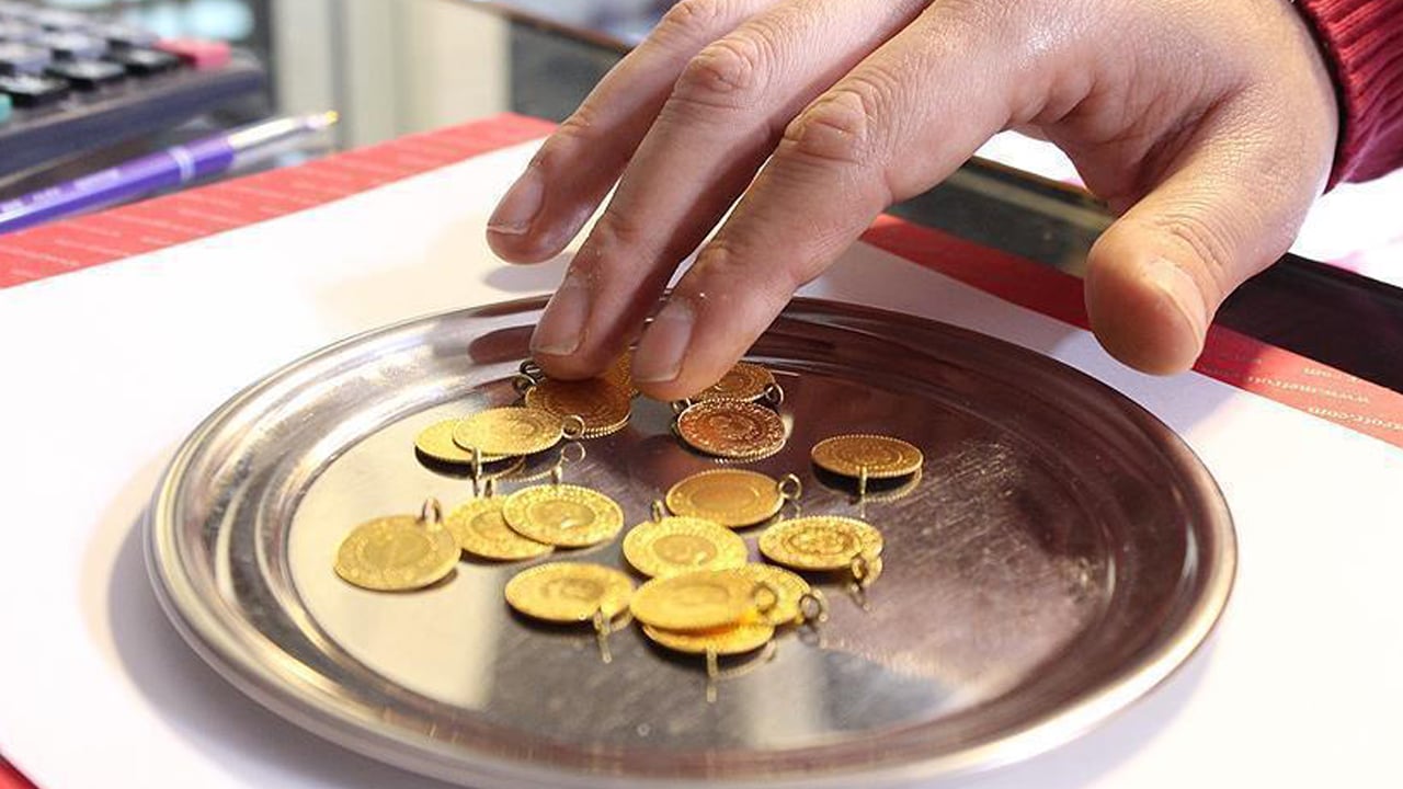 Foto - Gram altında sert yükseliş! Piyasalar sarsıldı, altın parladı! 