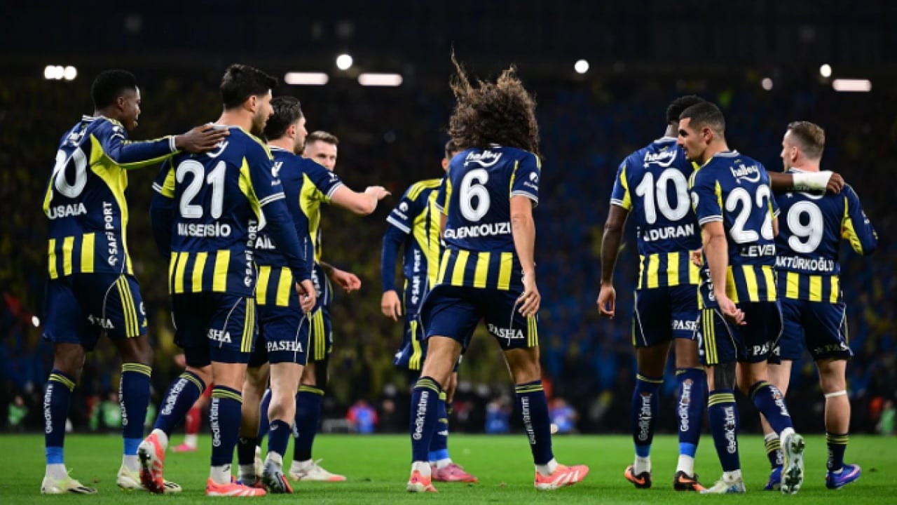 Foto - Guendouzi hem maçı aldı hem de taraftarın gönlünü! Avrupa basınından yeni yıldıza övgü dolu sözler