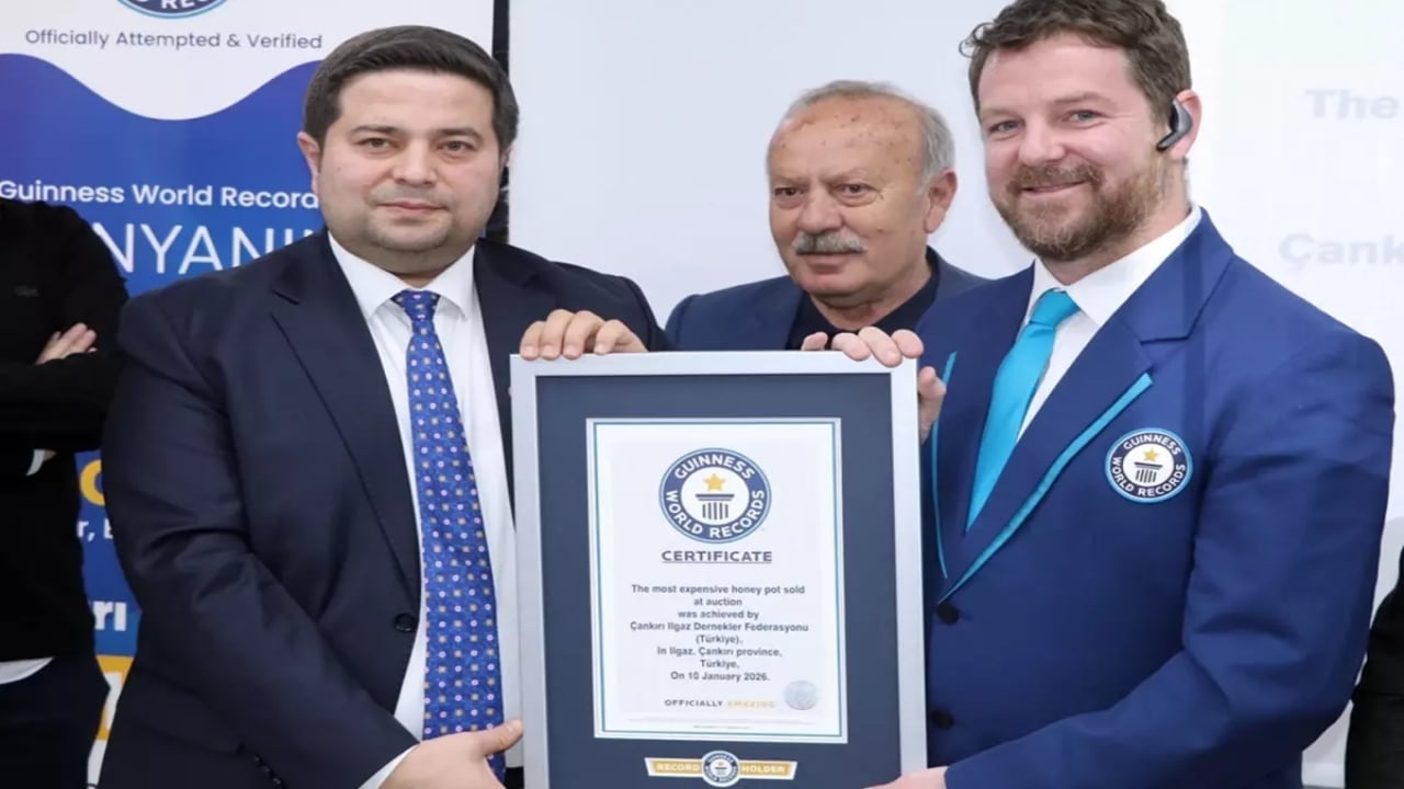 Foto - Guinness Rekorlar Kitabı’na girdiler! Dünyanın en pahalı balı o ilçemizde satıldı