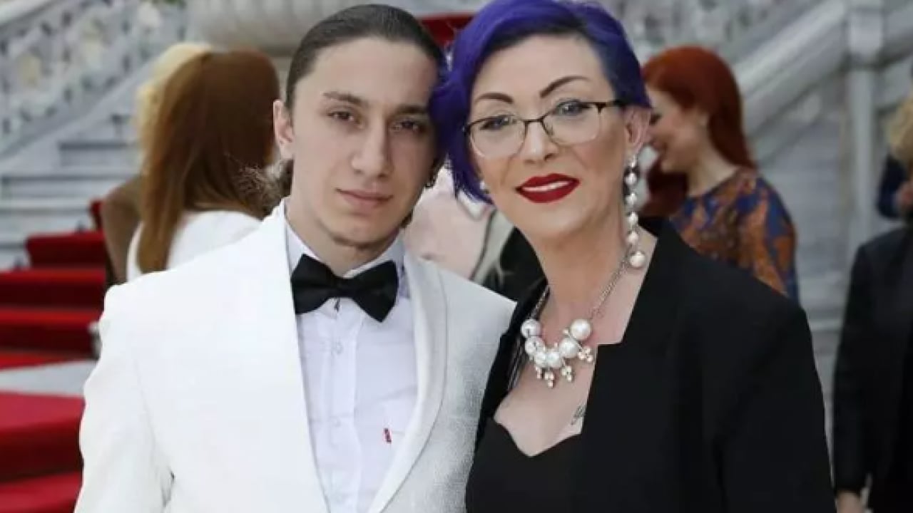 Foto - Güllü'nün oğlu ağzına geleni söyledi: 'Siz bu işe bulaşmayın'