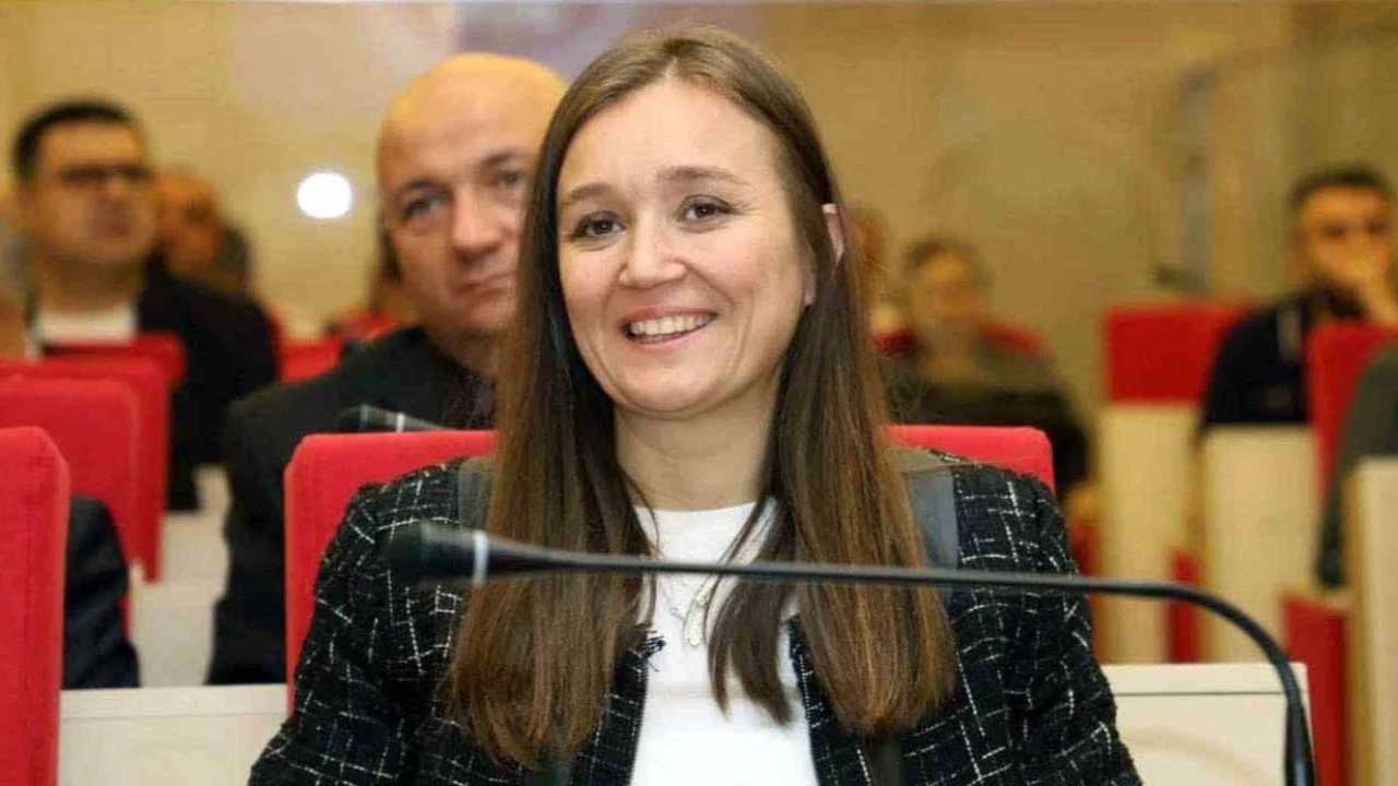 Foto - Gülşah Durbay’ın ardından Şehzadeler Belediye Meclisi yeni başkanını seçecek! AK Parti'den anlamlı karar