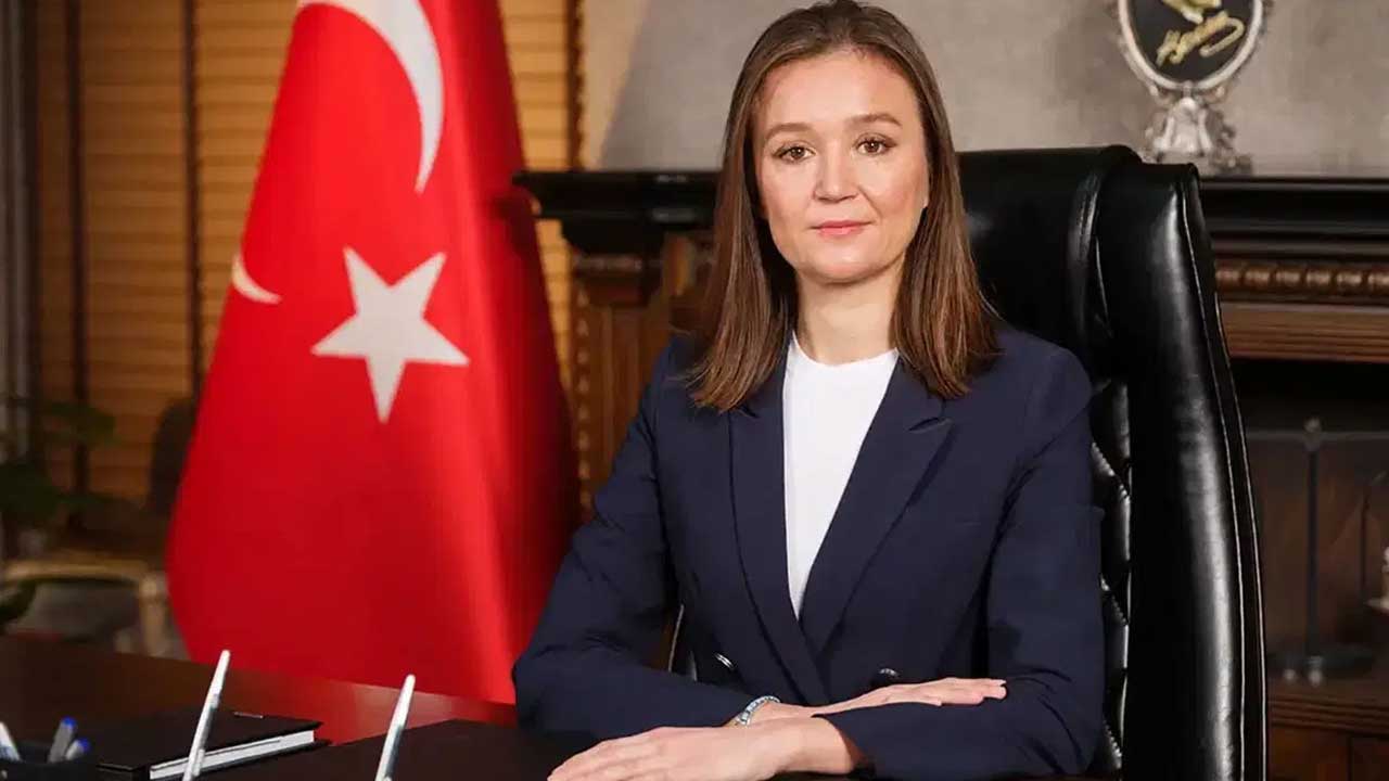 Foto - Gülşah Durbay’ın ardından Şehzadeler Belediye Meclisi yeni başkanını seçecek! AK Parti'den anlamlı karar