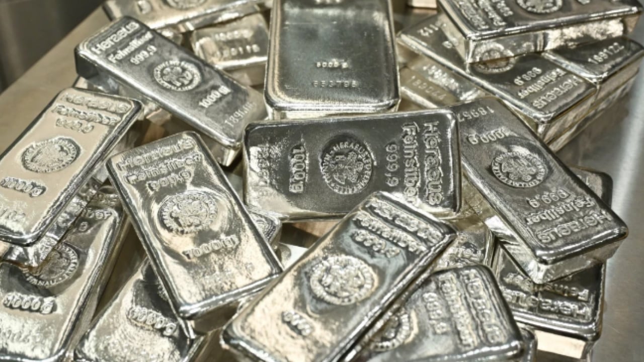 Foto - Gümüş fiyatlarında ‘altın’ çağı! Madenler talebe yetmiyor: 103 dolar sınırı aşıldı, emtia piyasası sarsıldı