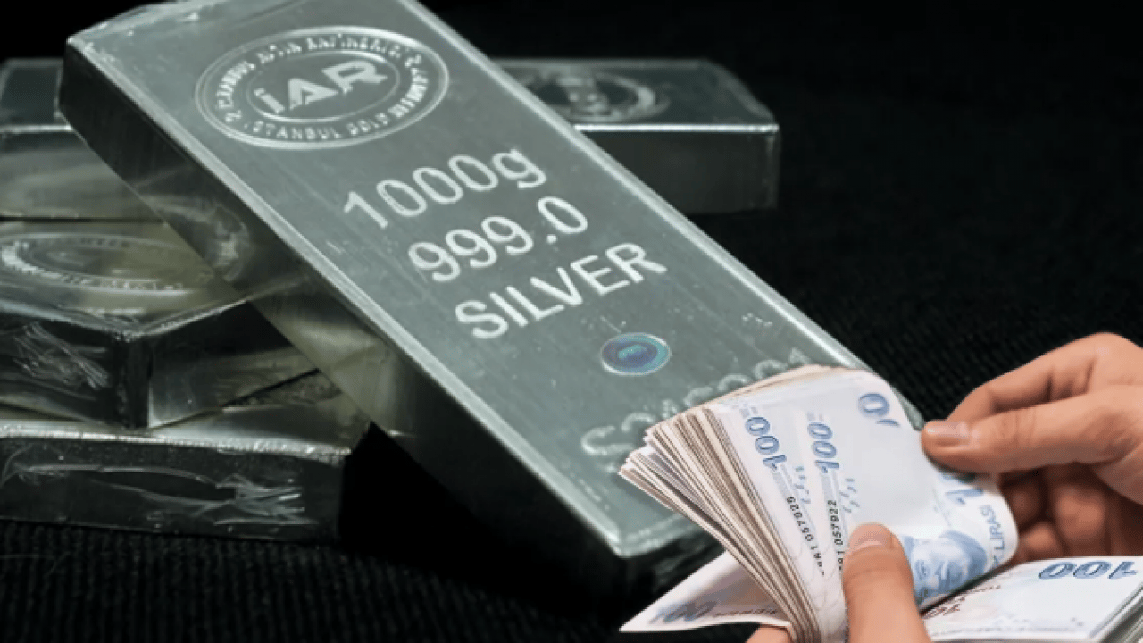 Foto - Gümüş fiyatlarında ‘altın’ çağı! Madenler talebe yetmiyor: 103 dolar sınırı aşıldı, emtia piyasası sarsıldı