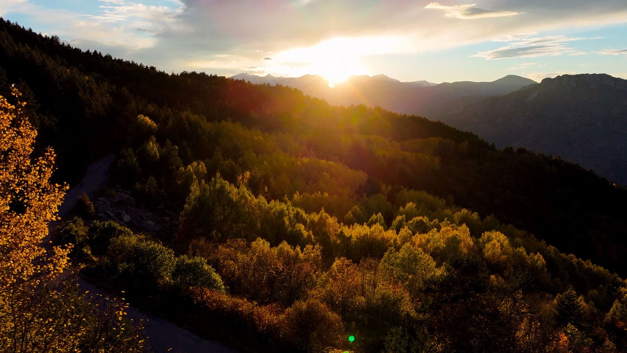 Foto - Gümüşhane’de büyüleyen mevsim geçişi! Göz kamaştıran manzara