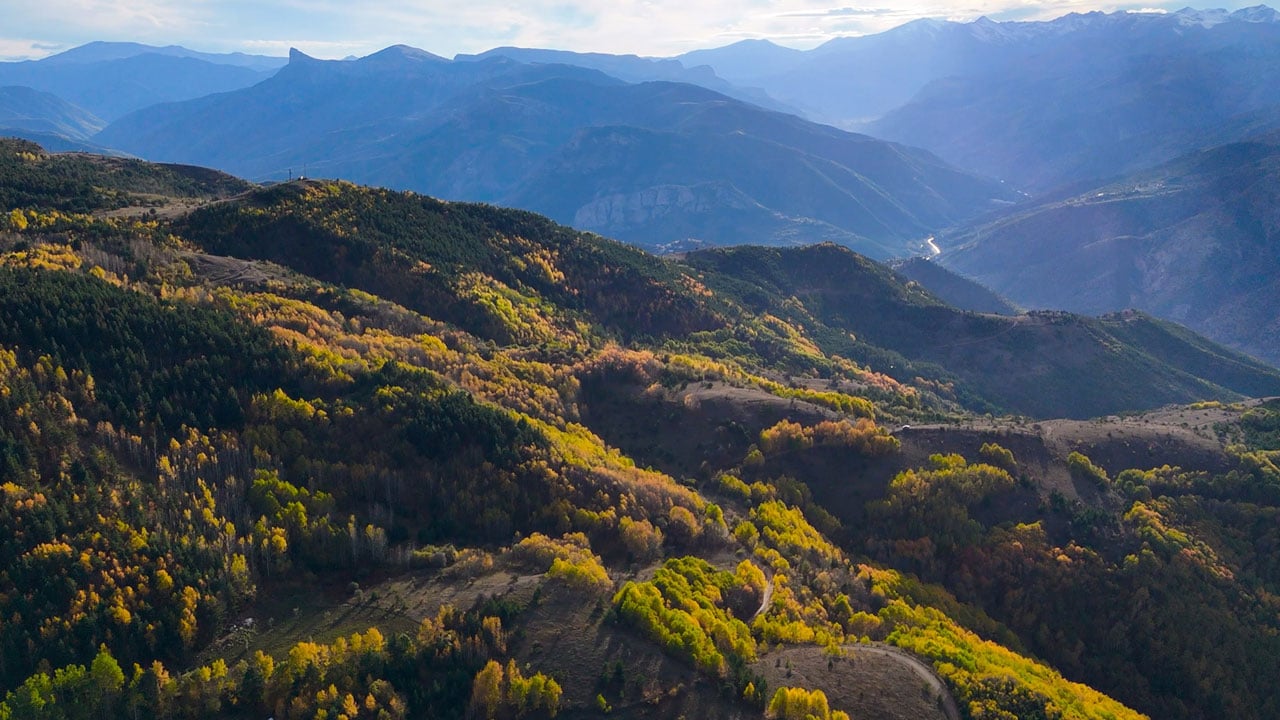 Foto - Gümüşhane’de büyüleyen mevsim geçişi! Göz kamaştıran manzara