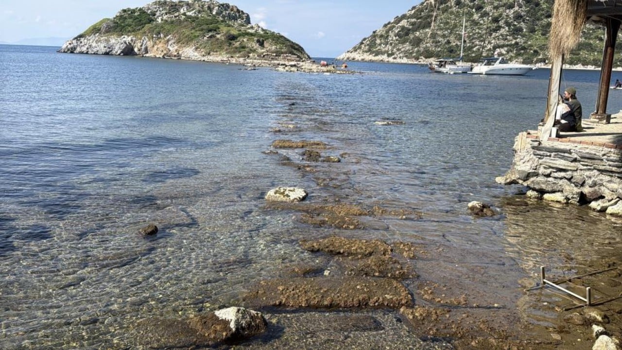 Foto - Gümüşlük koyunda sular çekildi 3 bin 500 yıllık kral yolu ortaya çıktı