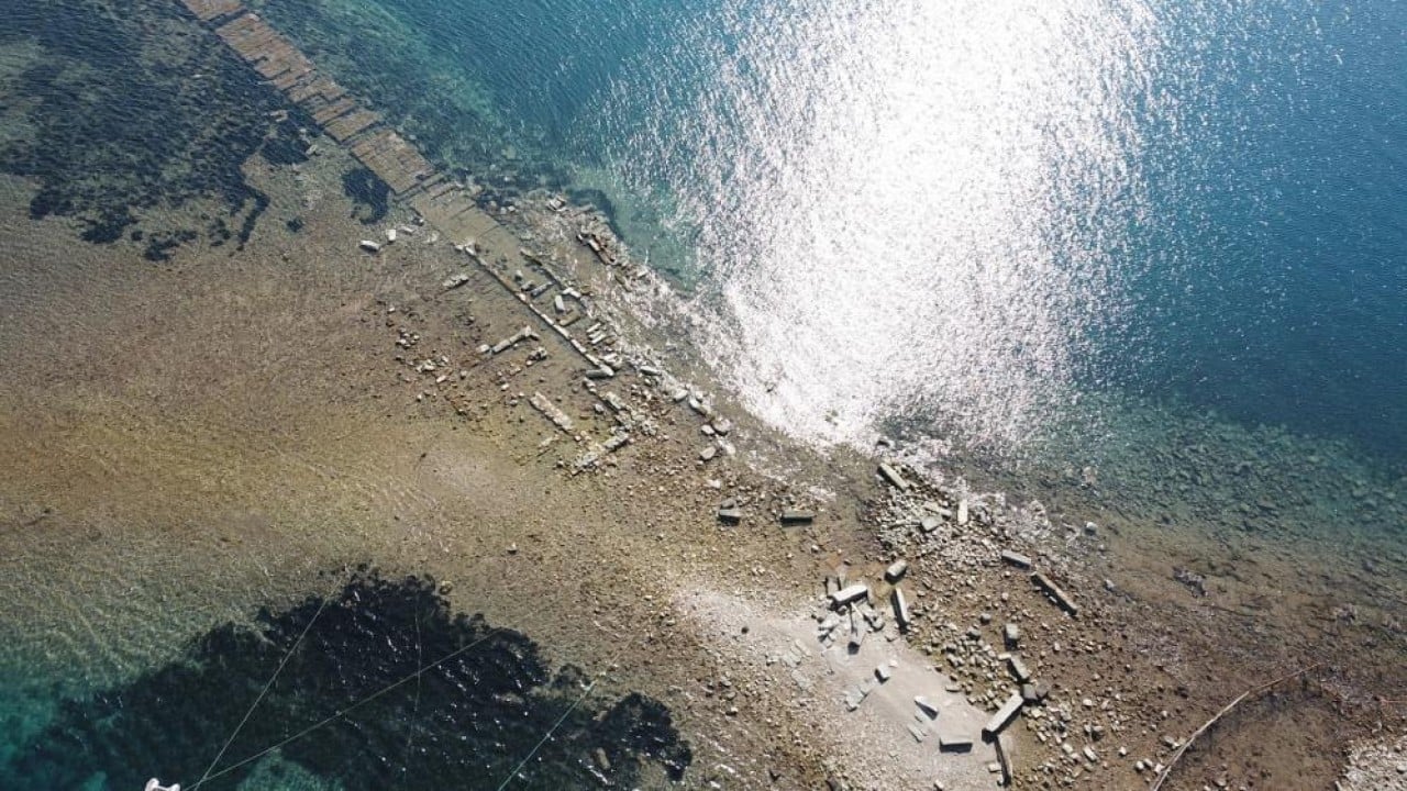 Foto - Gümüşlük koyunda sular çekildi 3 bin 500 yıllık kral yolu ortaya çıktı