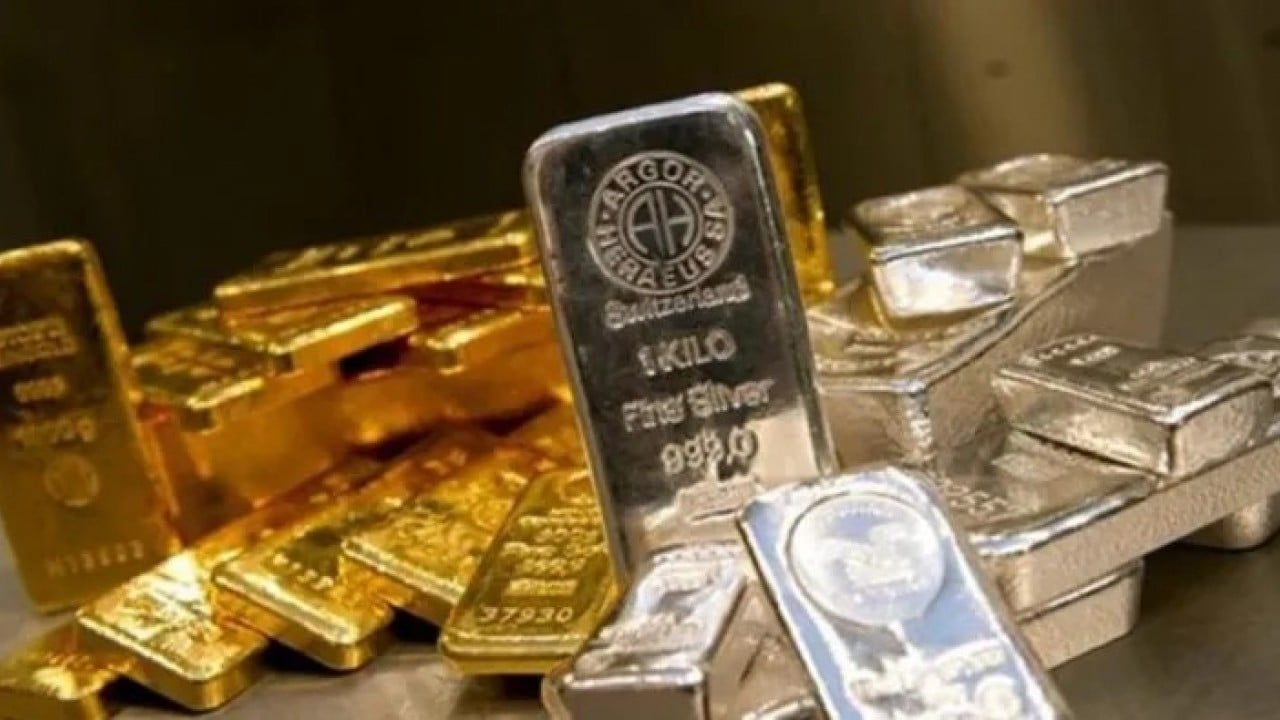 Foto - Gümüşte sert düzeltme! 90 dolarlık zirve sonrası sert düşüş: Dev bankadan 3 haneli rakam tahmini geldi!