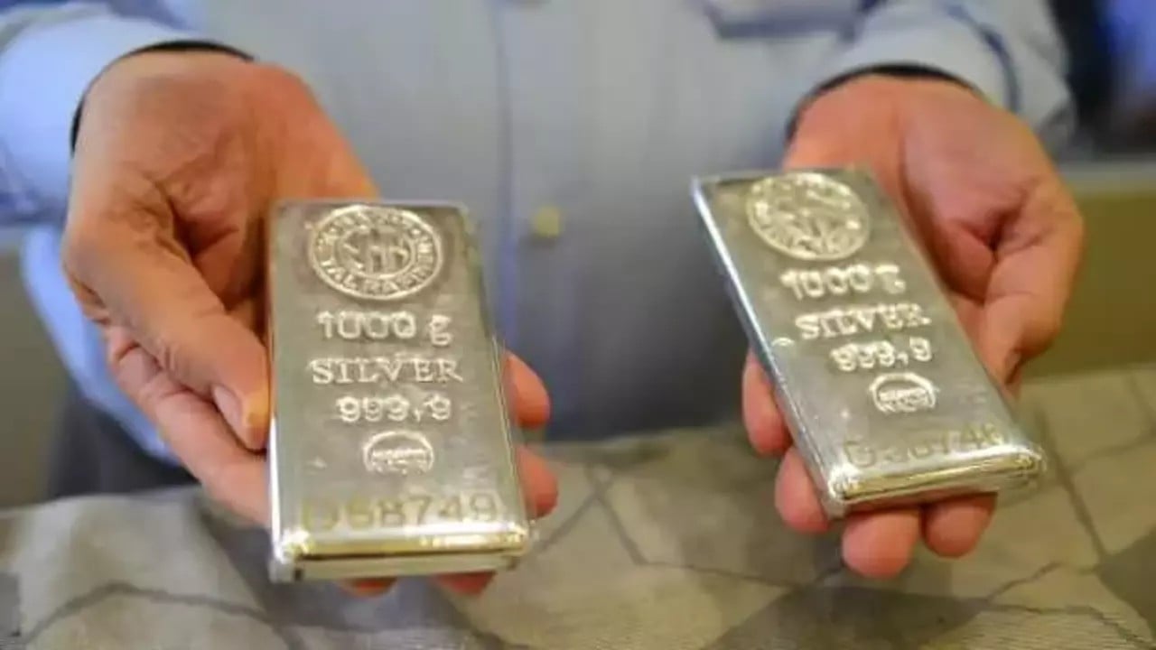 Foto - Gümüşte tarihi zirve kapıda! Yatırımcılar için 140 dolar müjdesi!