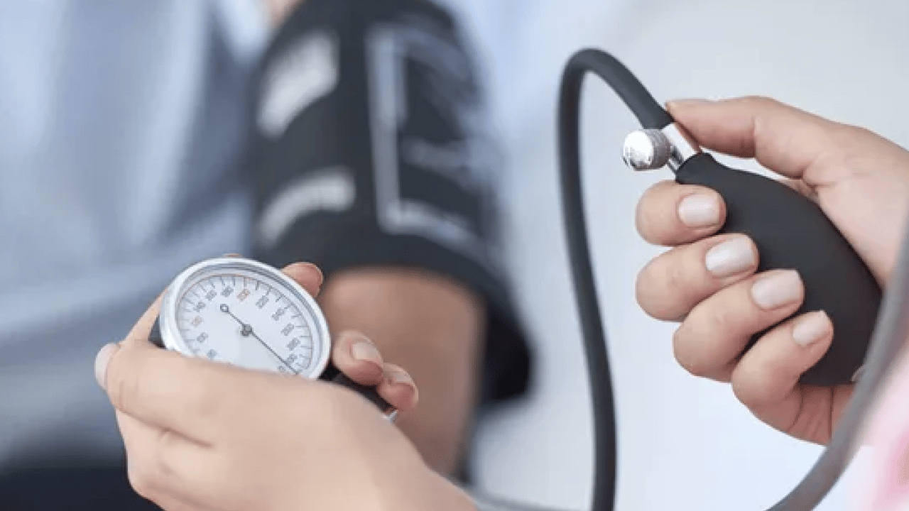 Foto - Günde 1 kaşık yetiyor! Şekeri ve tansiyonu anında dengeliyor: Kimsenin beklemediği tehdit! Artık her 3 yetişkinden birinde var