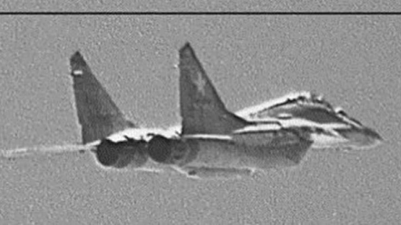 Foto - Gündemi sarsacak gelişme! Savaş uçağı vuruldu