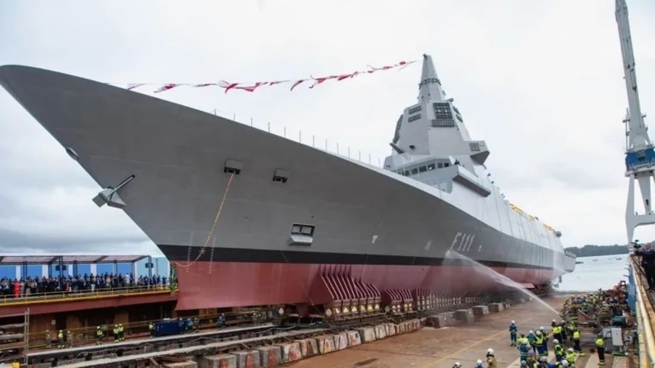 Foto - Gündemi sarsan olay! 225 liralık cihazla koca savaş gemisinin peşine düşüldü, ifşa edildi