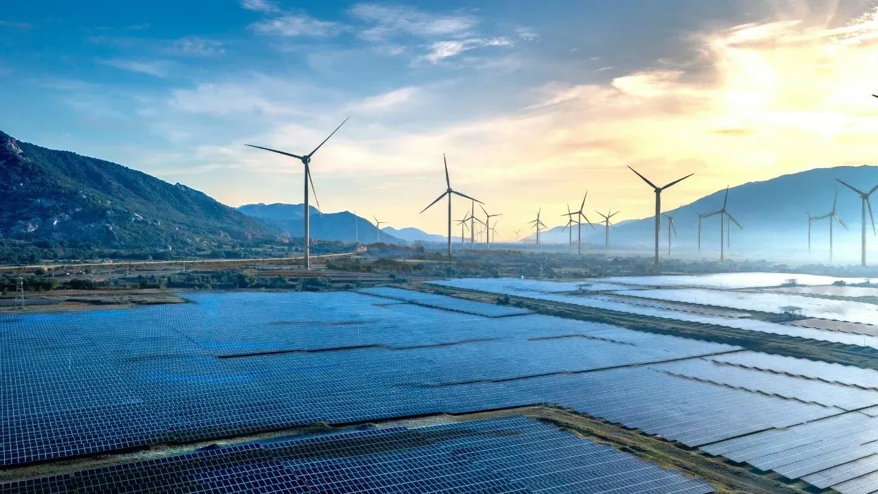 Foto - Güneş enerjisi ve rüzgarda dev sıçrama: Türkiye'de kapasite 2 katına çıkacak