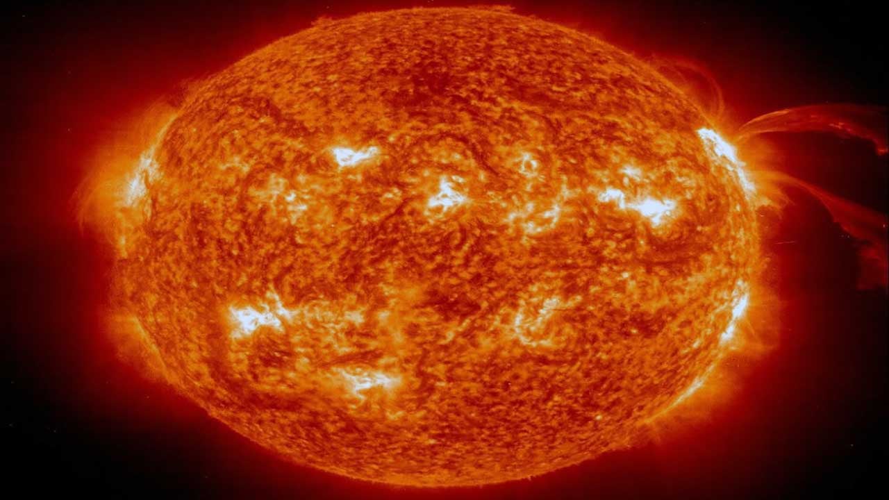 Foto - Güneş'te yılın en güçlü patlaması! Türkiye'den bile görülebilecek