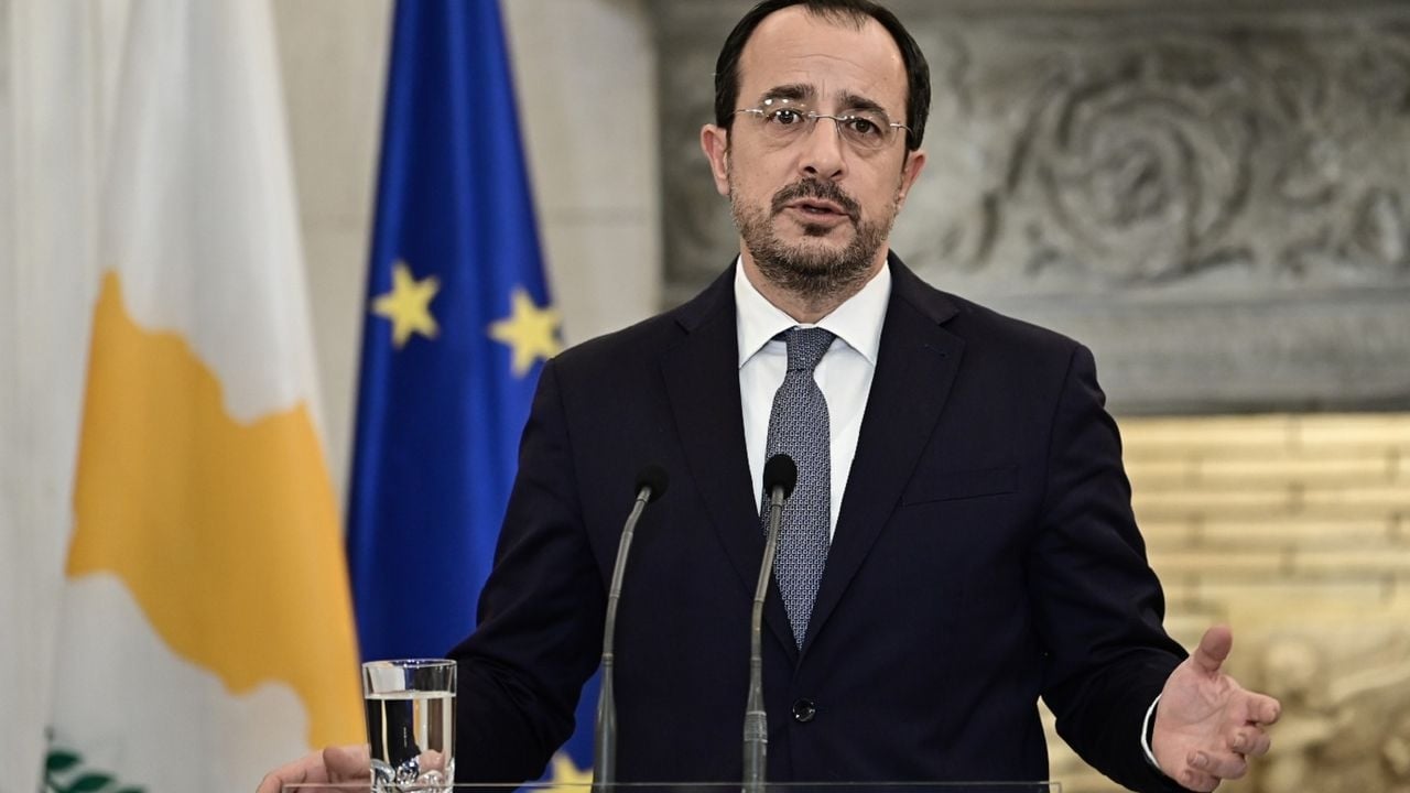 Foto - Güney Kıbrıs bükemediği bileği öptü! Şımarık Rumlardan Türkiye’ye "Hazırız" mesajı