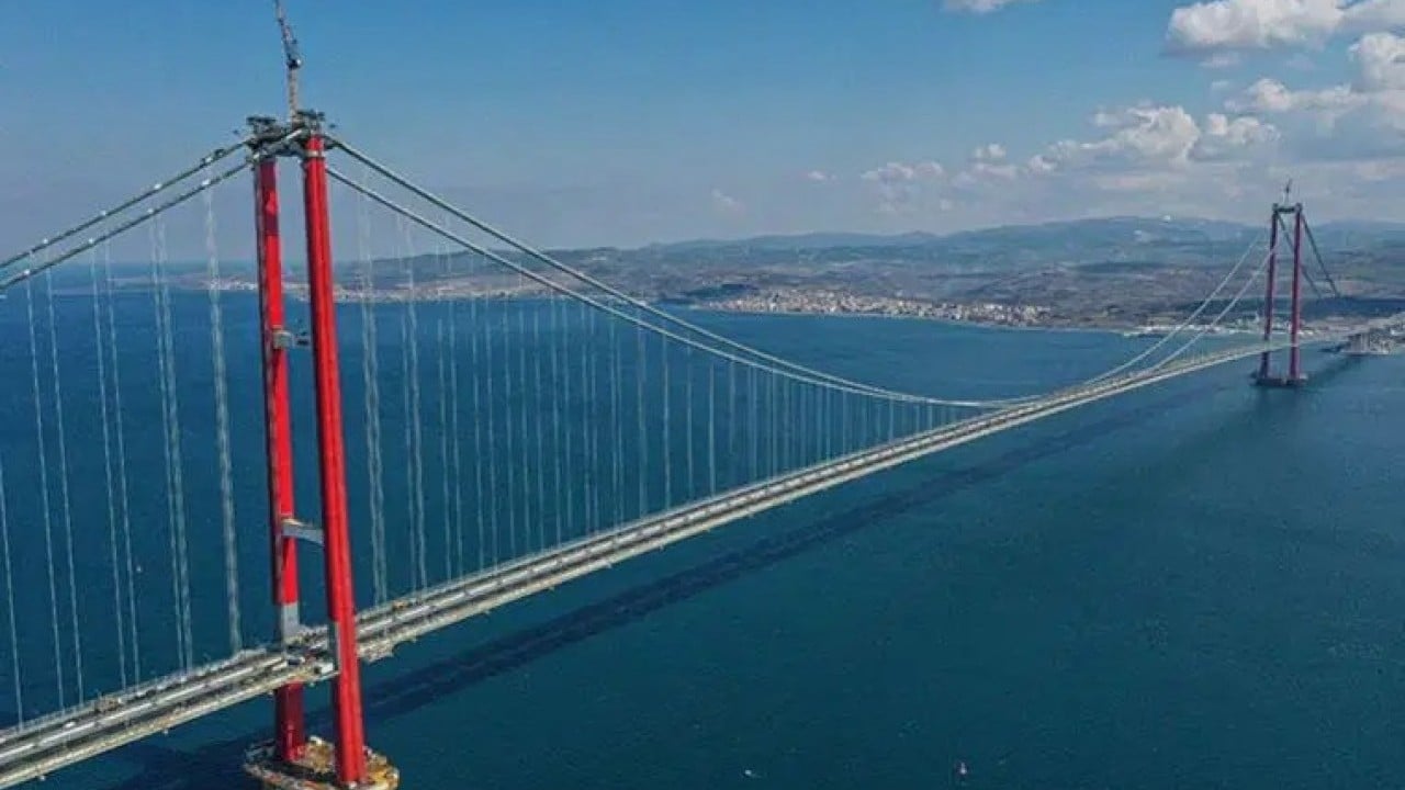 Foto - Güney Koreliler hisse sattı: Türkiye'nin ünlü köprüsünde kontrol Limak Holding'e geçti