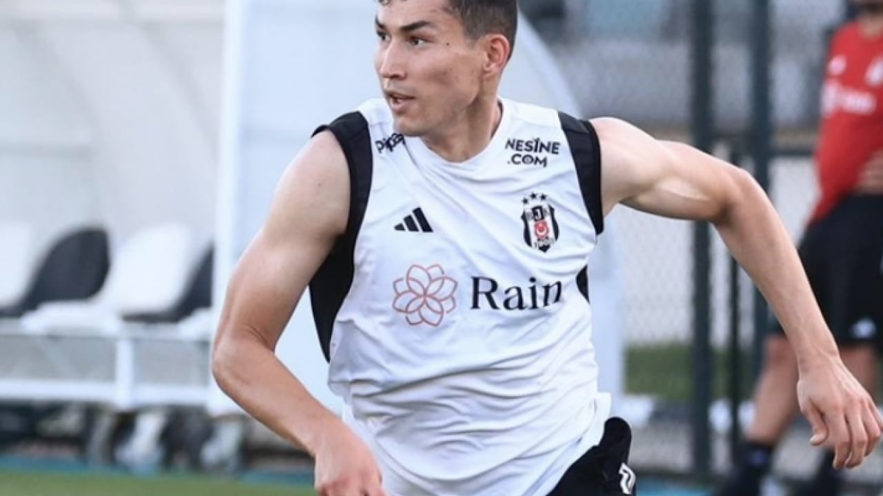 Günün en ilginç haberi Kazakistan'dan geldi: Beşiktaş'tan sürpriz kaleci hamlesi: Kazak eldiven listede!