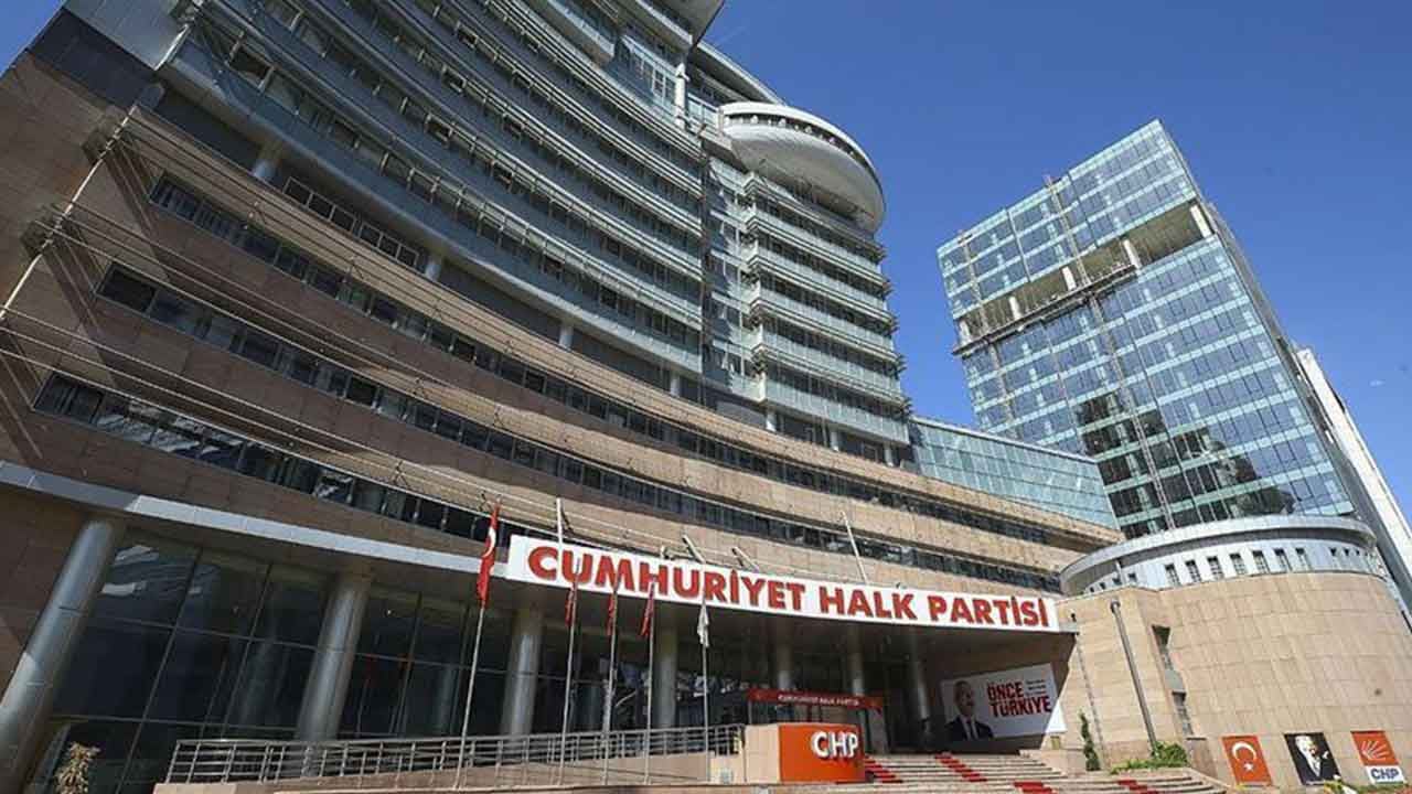 Foto - Gürsel Tekin'den hodri meydan: Seçim bunlarla kazanılmaz
