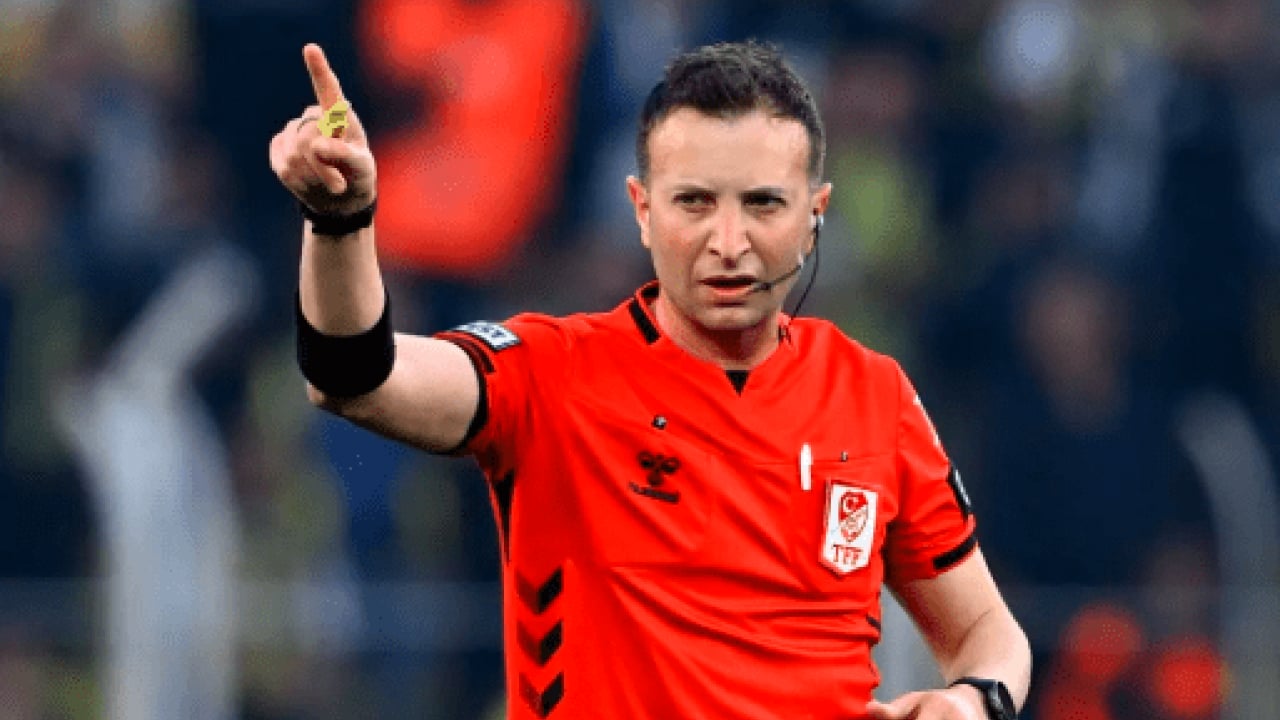 Foto - Güvenlik görevlisiydi! Prada ceketiyle stattan ayrıldı! Herkes aynı soruyu soruyor: Yasin Kol kim