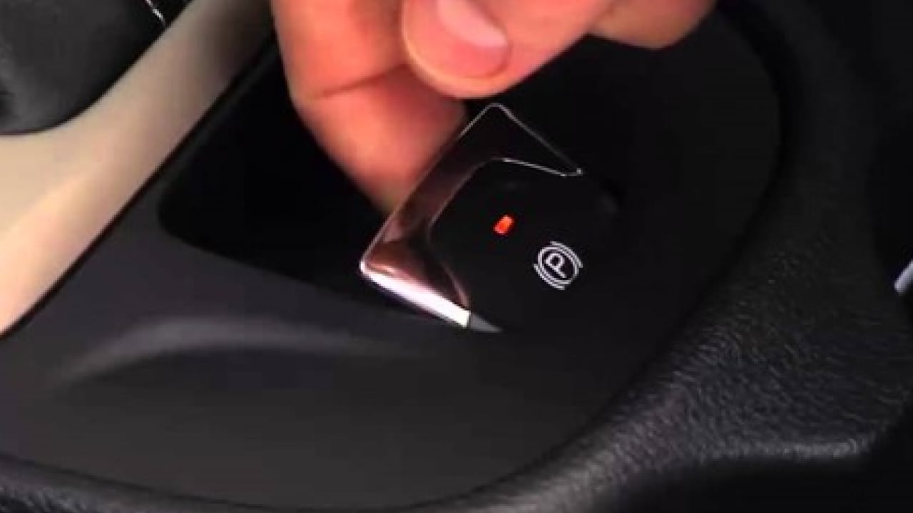 Foto - Güvenlik için herkes bilmeli: Bu düğmenin ne işe yaradığı belli oldu!