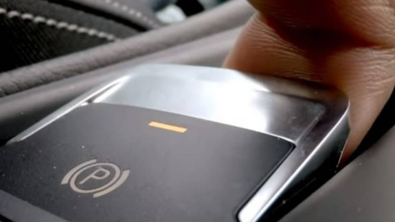 Foto - Güvenlik için herkes bilmeli: Bu düğmenin ne işe yaradığı belli oldu!