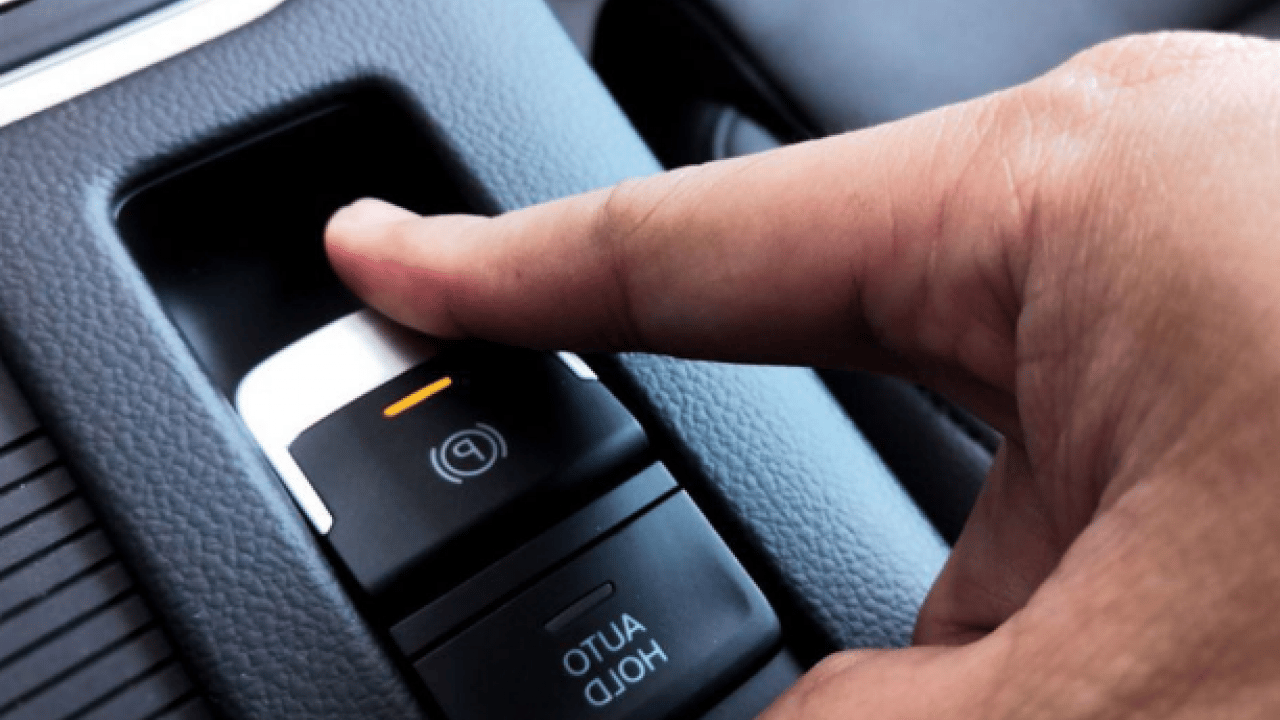 Foto - Güvenlik için herkes bilmeli: Bu düğmenin ne işe yaradığı belli oldu!