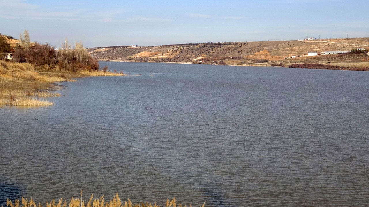 Foto - Güvenlik önlemleri artırıldı! Bereket yağdı o barajda kapaklar açıldı