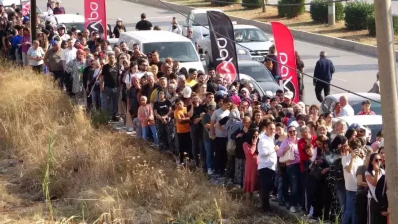 Foto - Haberi alan, kendisini sokağa attı! En sonunda ortaya bu görüntü çıktı