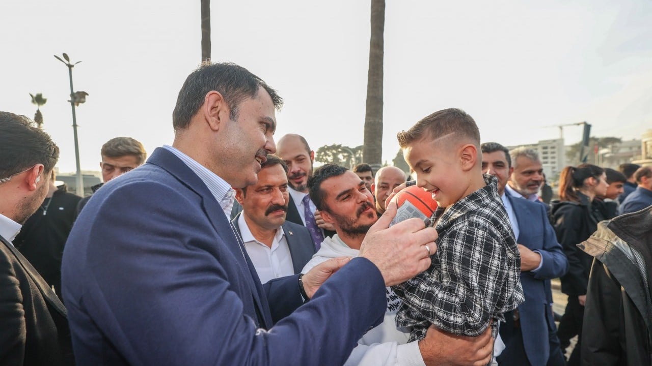 Foto - Hacı Yakışıklı kaleme aldı... Asrın depremi'nden asrın inşası'na Murat Kurum...
