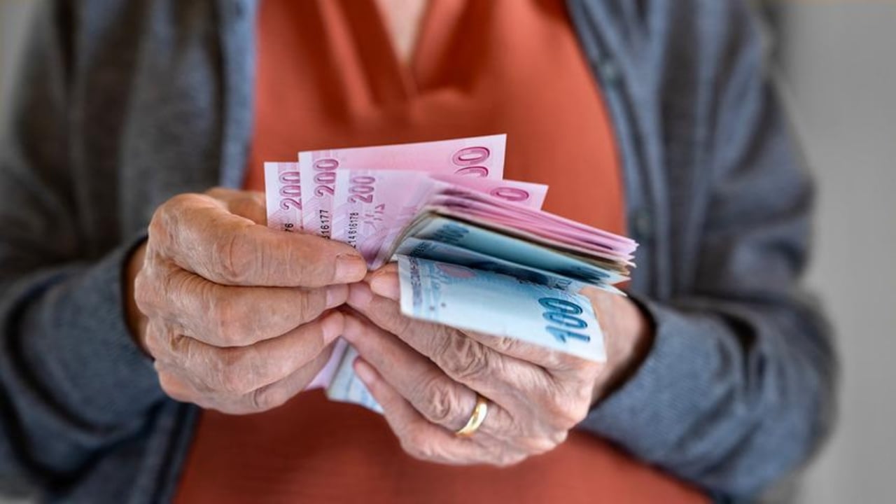 Foto - Hadi hayırlı olsun! Emekli maaşları için hükümetten peş peşe heyecanlandıran açıklamalar