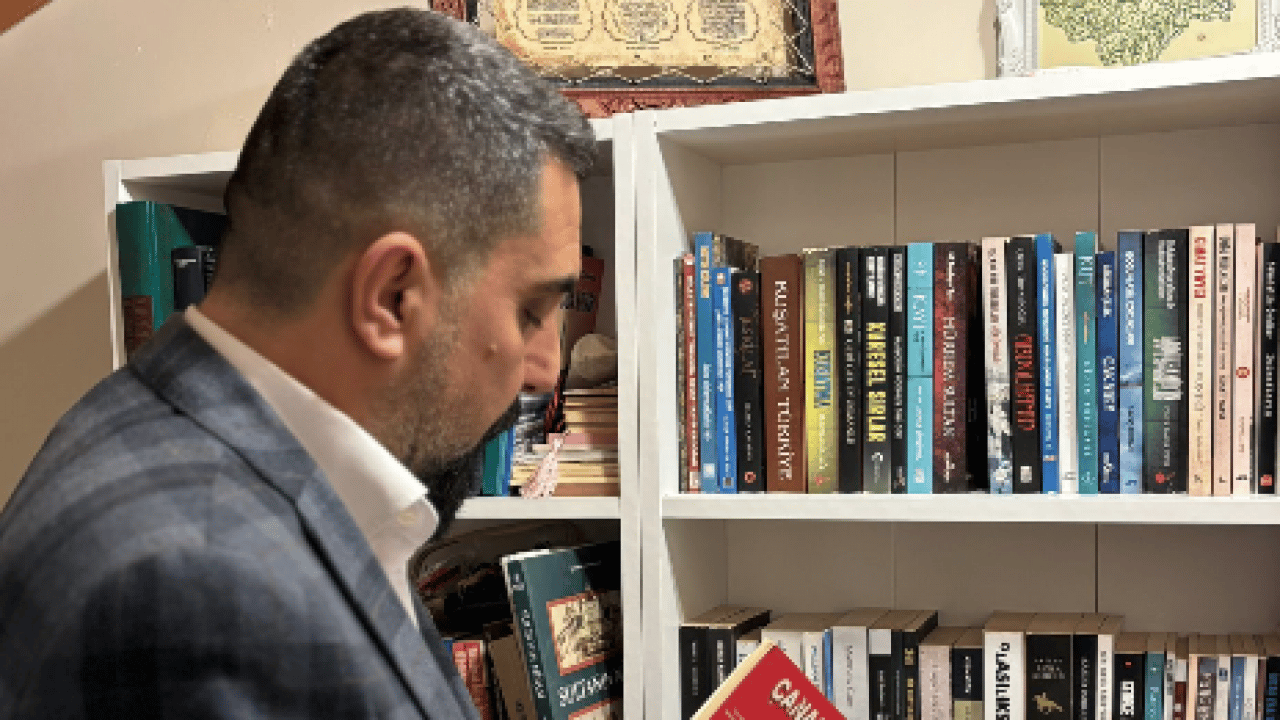 Foto - Hadi Oradan! Türk–Kürt Kardeşliğini dinamitleyen bu dile millet prim vermeyecek...