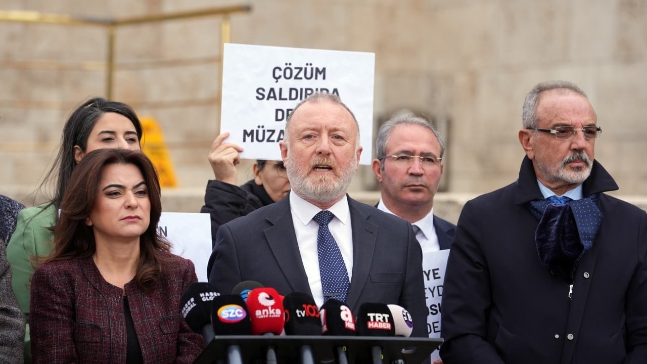 Foto - Hadi Oradan! Türk–Kürt Kardeşliğini dinamitleyen bu dile millet prim vermeyecek...