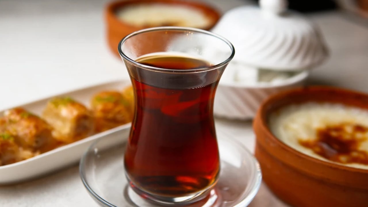 Hafta sonu için herkesin hazırladığı kış çayına en uygun portakallı kek nasıl yapılır? Yapanlar büyük Lezzet sahibi olacak 