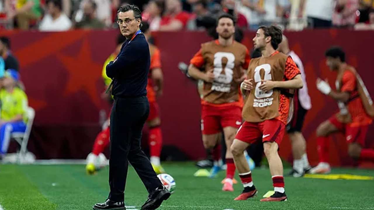 Foto - Hakan Çalhanoğlu'nun mağlubiyet sonrası soyunma odasındaki sözleri ortaya çıktı