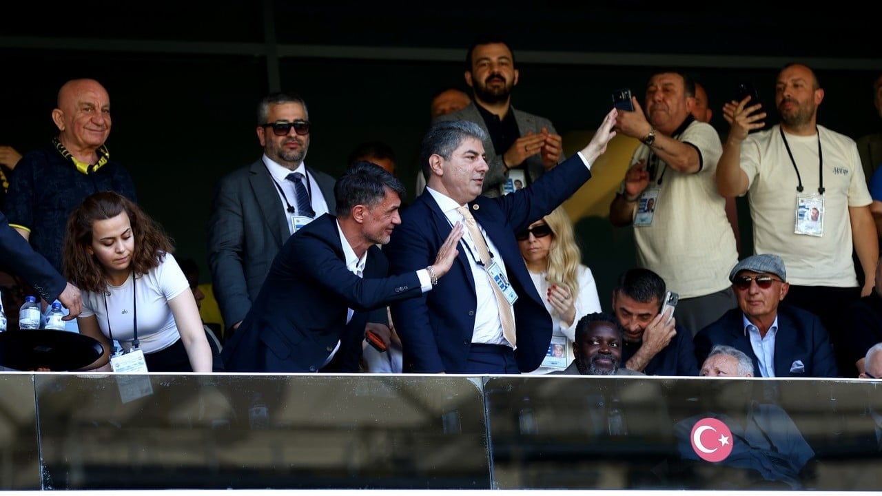 Hakan Safi'ye destek için geldi! Maldini, Şükrü Saraçoğlu'nda