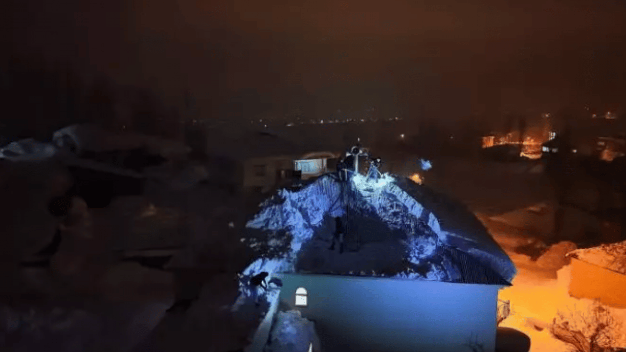 Foto - Hakkari'de korku dolu anlar: İmam köylüyü yardıma çağırdı!