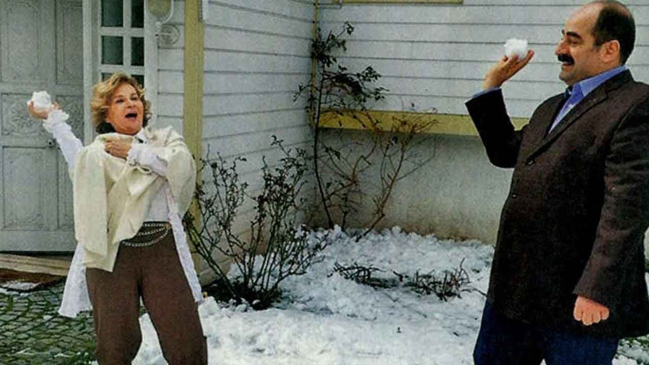 Foto - Hala mı FETÖ’ye hizmet ediyorsun? CHP'li başkanlar otel odalarında Nazlı Ilıcak iftira peşinde! Şehit Adnan Menderes'e alçak saldırı