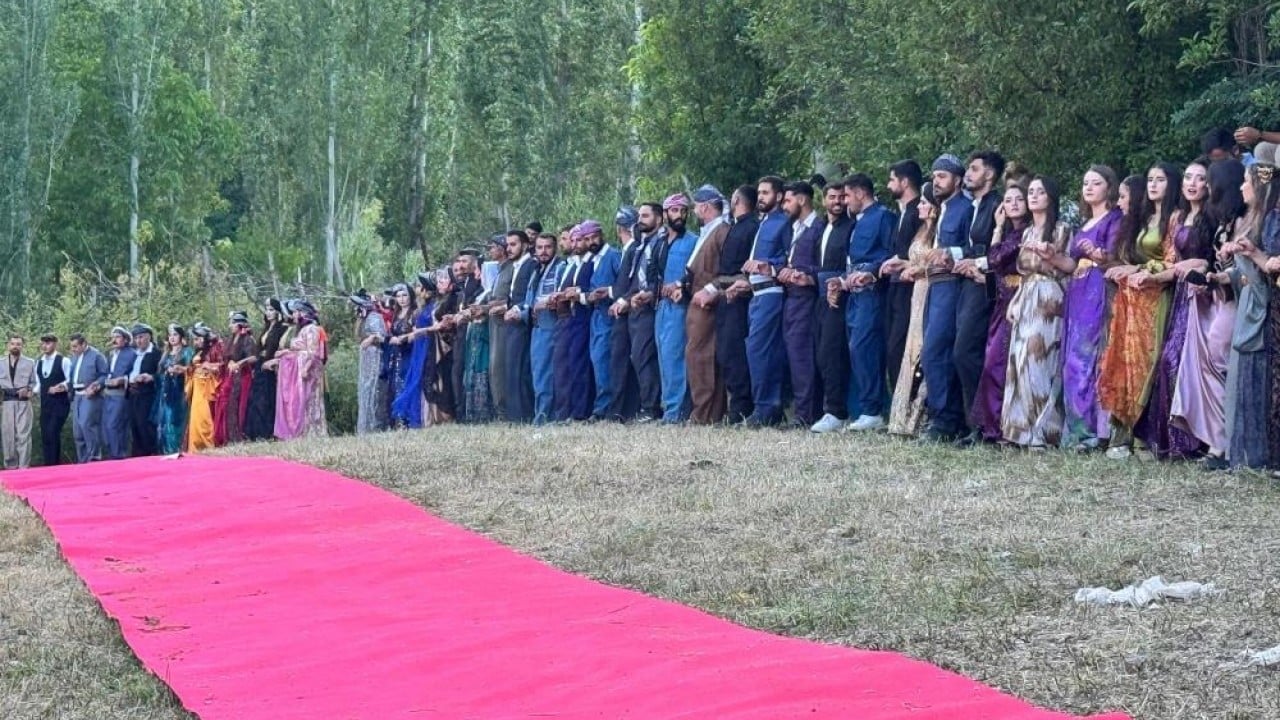 Foto - Halay kuyruğu alana sığmadı Şırnak’ta 56 yıl sonra bir ilk yaşandı