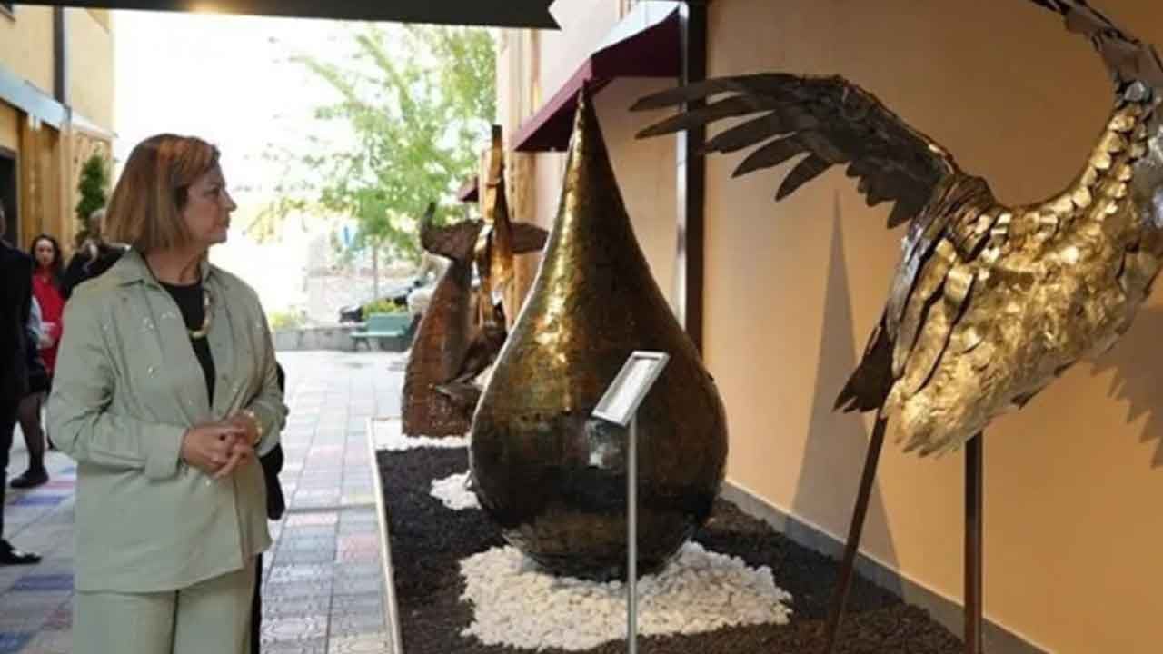 Foto - Halk hizmet ve çözüm beklerken CHP yine helkel peşinde