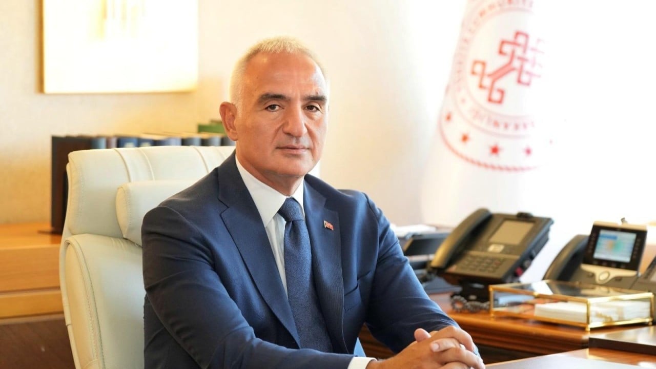 Halk plajlarında rekor ilgi: Tamı tamına 3 milyon 252 bin 769 kişi denize ücretsiz ulaştı...