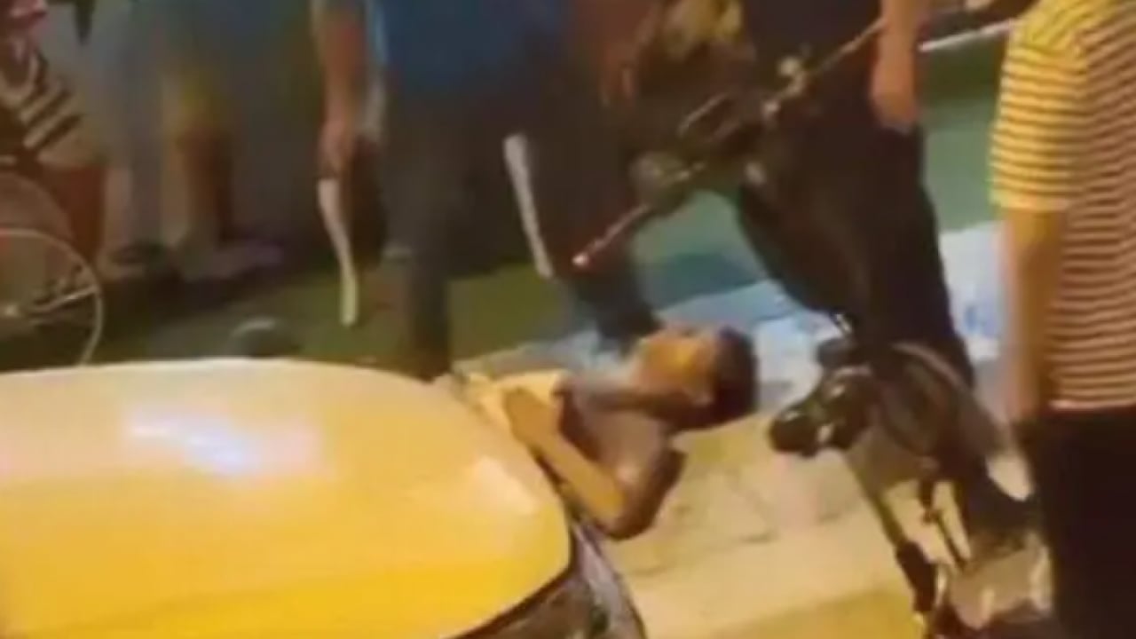 Foto - Hamile eşine tatlı almak istedi! Sokak ortasında 6 yerinden bıçaklandı!