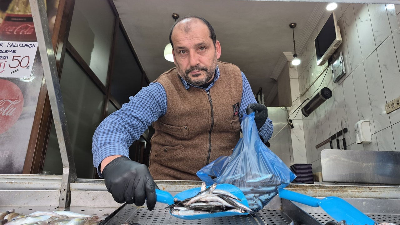 Hamsi 200 liraya çıktı! Tezgahların yeni gözdesi 100 liralık istavrit