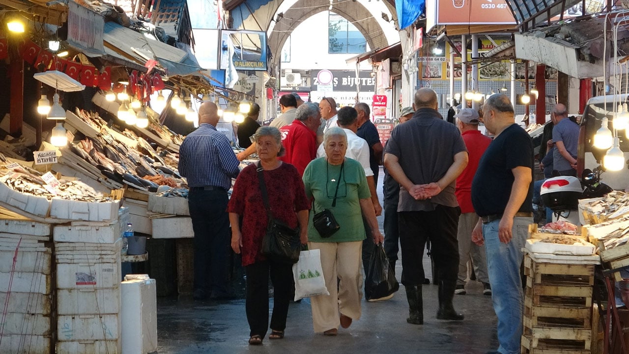 Foto - Hamsinin kilosu ne kadar? Ağlar doldu, tezgahlar şenlendi!