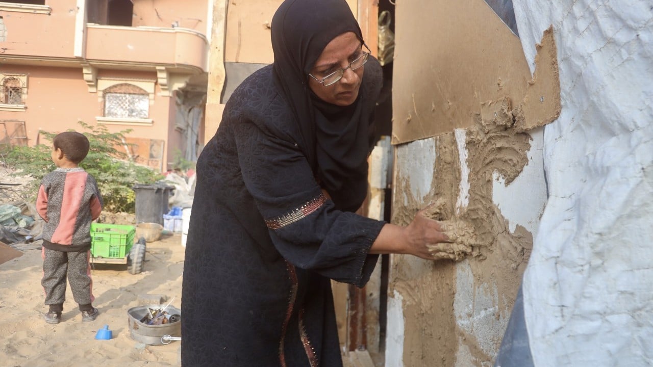 Foto - Han Yunus küllerinden doğuyor