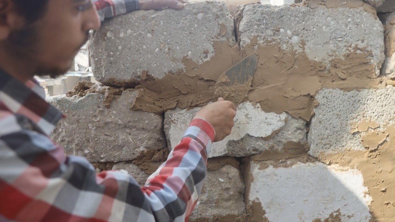 Foto - Han Yunus küllerinden doğuyor